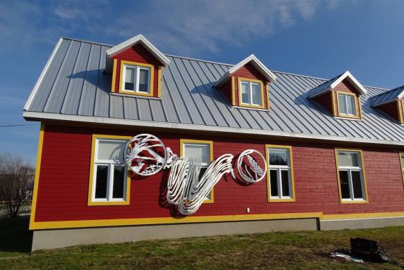 Chute-Saint-Philippe_Sculpture de Pierre Leblanc.-